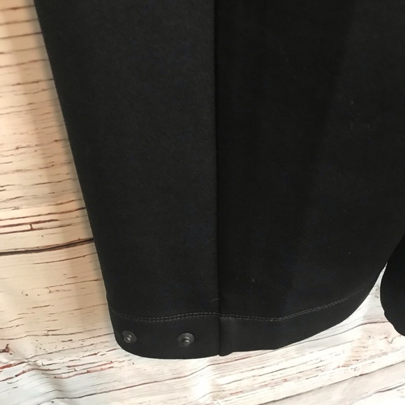 Nike black Capri with bottom snaps dri-fit - Picture 7 of 9